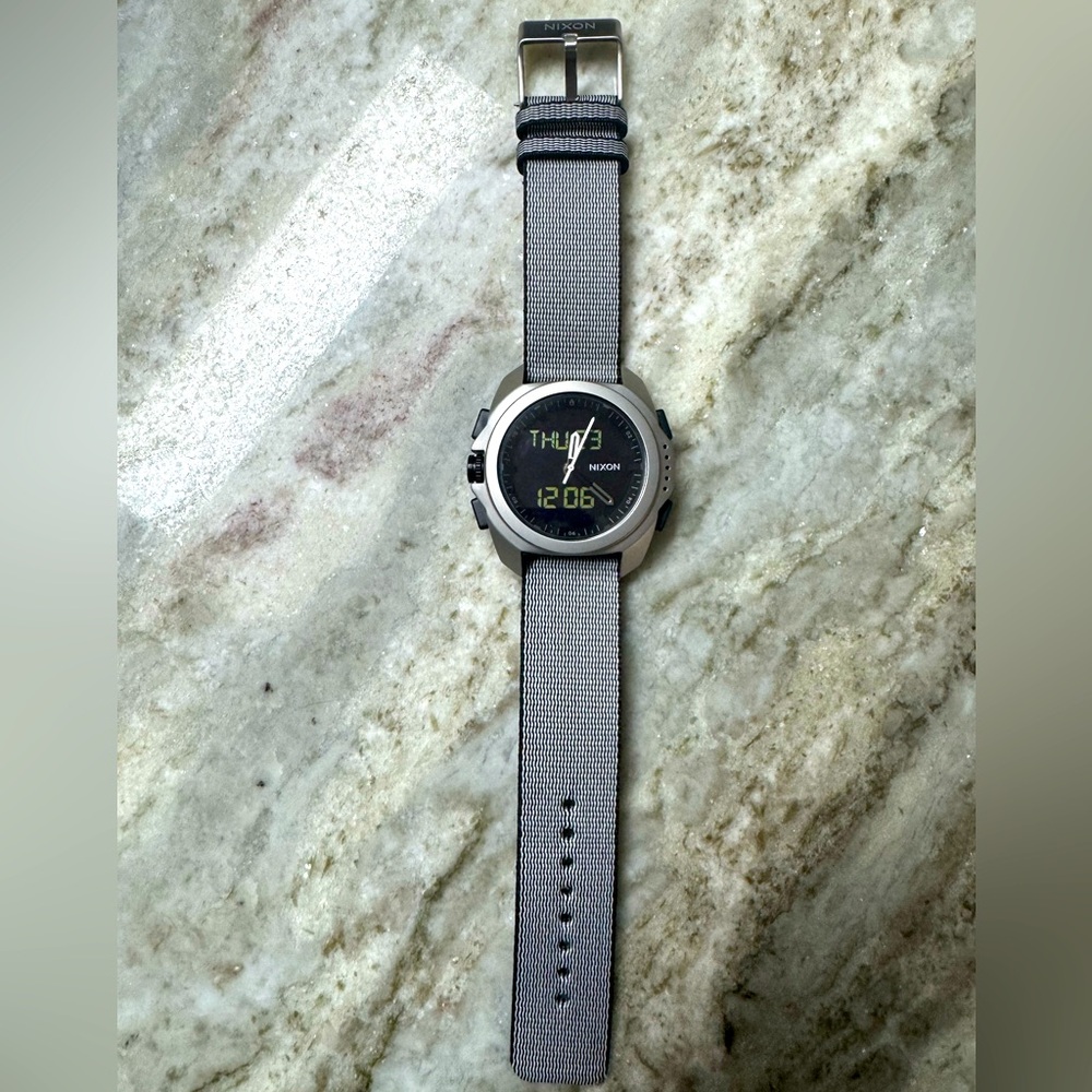 Nixon Ripley watch … new batteries